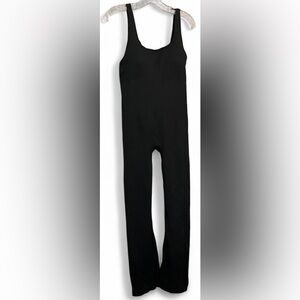 OQQ Women's Yoga Ribbed Workout Sleeveless  Bottom Flare JumpSuit Size XL